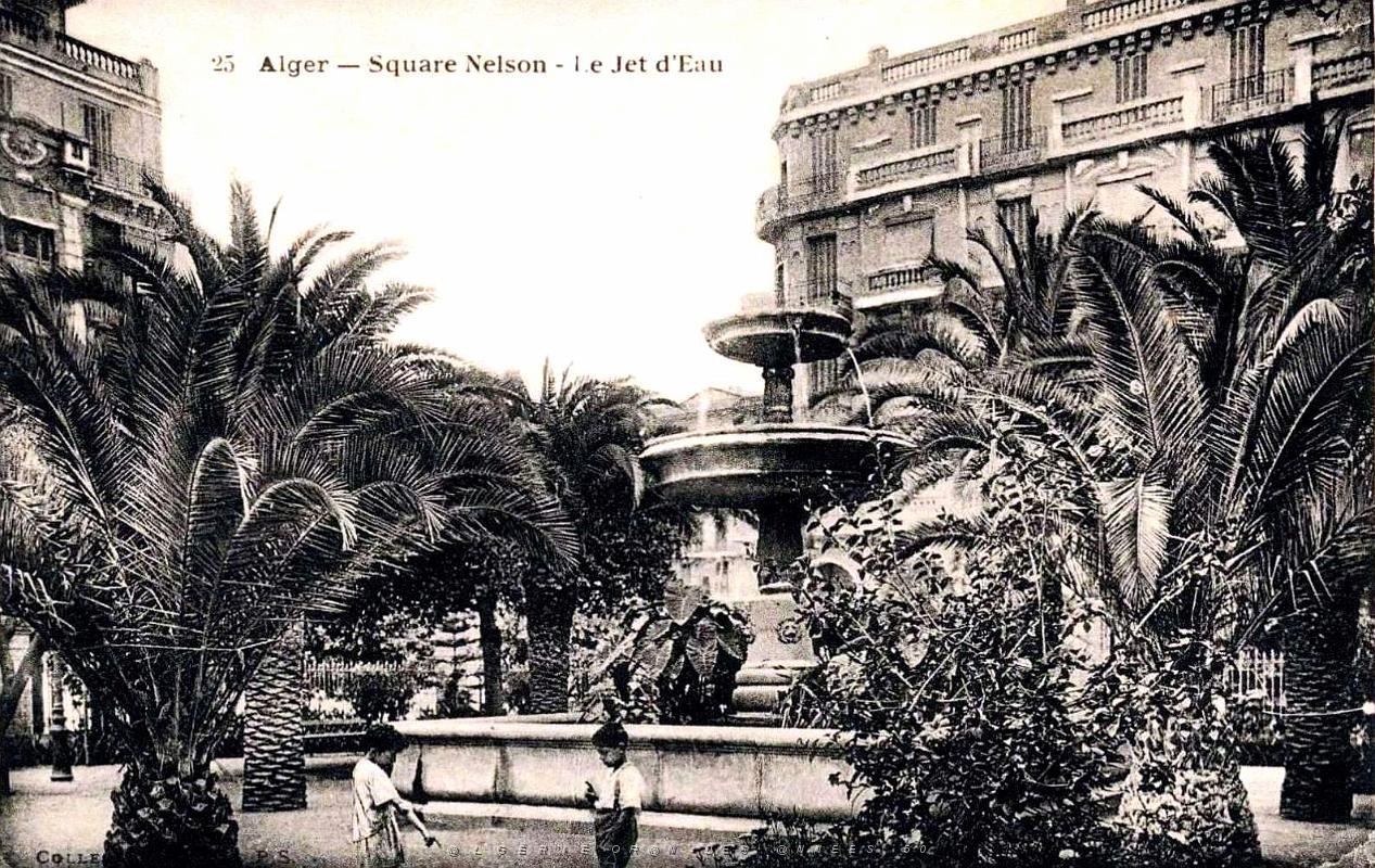 Alger - Square Nelson - Jet d'eau.jpg